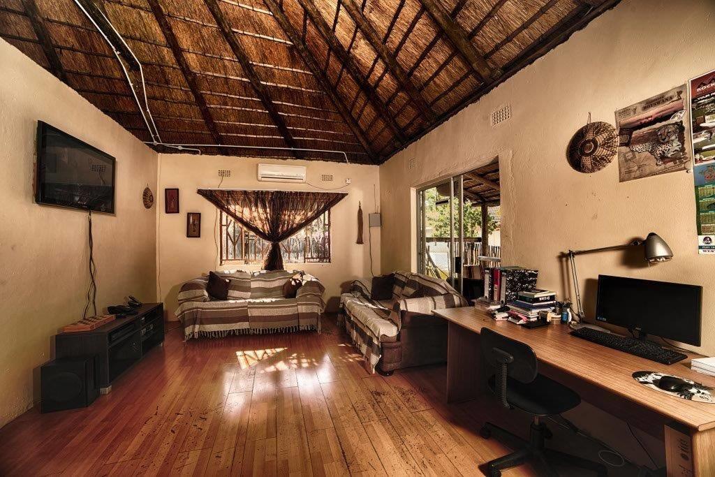 Hotel Motsebe Backpackers Maun Exterior foto